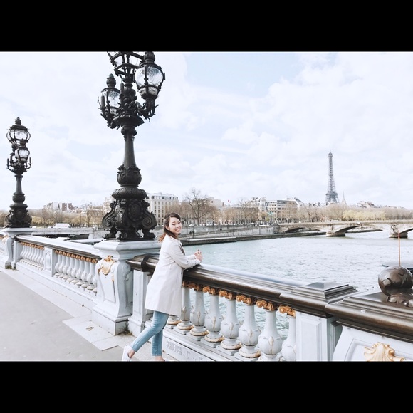 Meet your Posher, Kristen - Picture 2 of 2